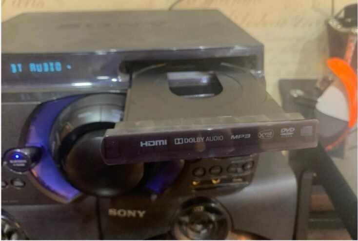 مكبرات صوت ، سماعات SONY