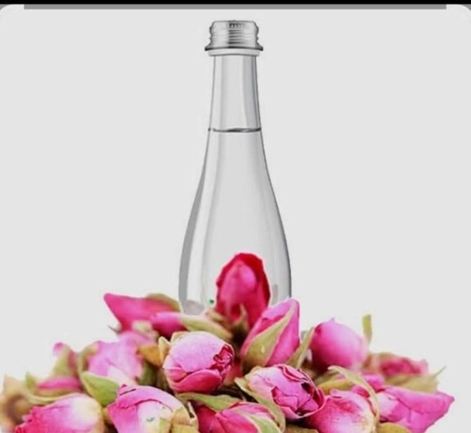 ماء ورد درجة أولى بعبير عطري فريد وقوي