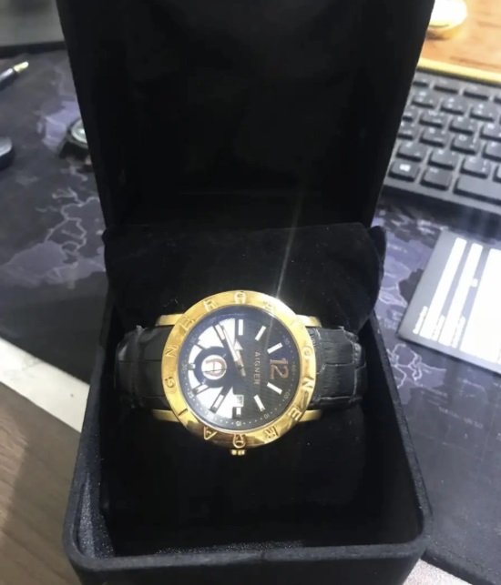 للبيع ساعة ماركة اقنر تافيانو اصدار خاص