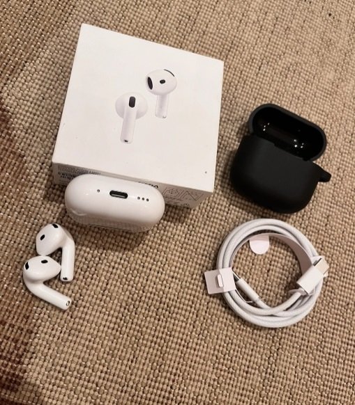 آيربودز 4 مع خاصية إلغاء الضجيج النشط ( ANC )