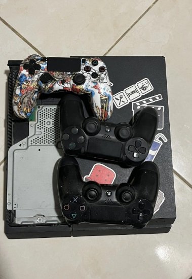 سوني 4 للبيع