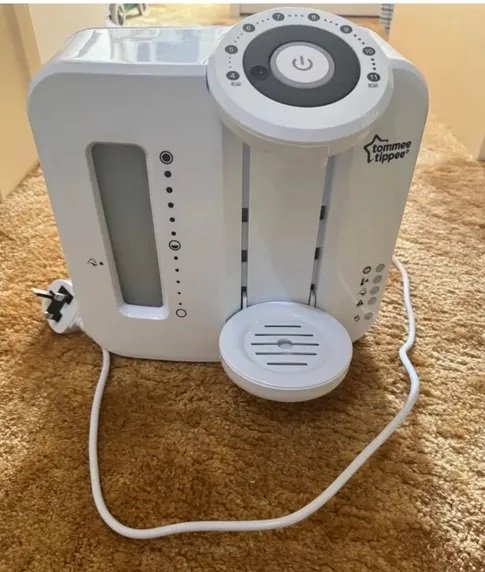 Tommee Tippee Milk Bottle Maker ماكينة تحضير الحليب للرضع