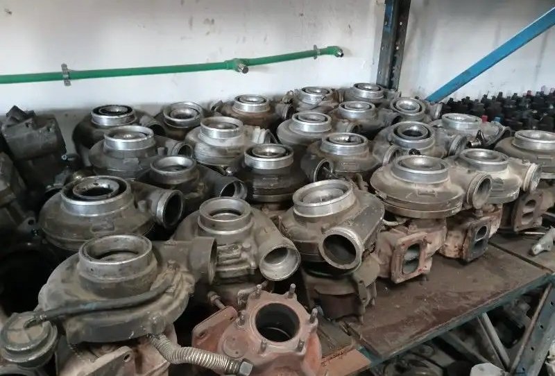 قطع غيار شاحنات تريلات