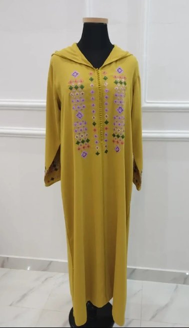 جلابيات مغربية مطرزة مع فصوص باليد