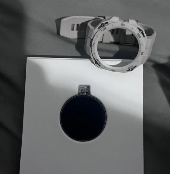 ساعة HUAWEI WATCH GT Cyber شبه جديدة – مع الكرتون والسوار الأصلي والشاحن استخدام نظيف