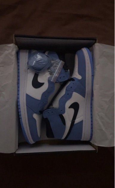 Nike Air Jordan 1 Retro High University Blue – Brand New