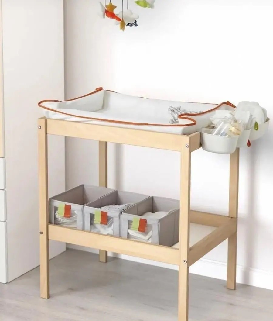 طاولة أطفال