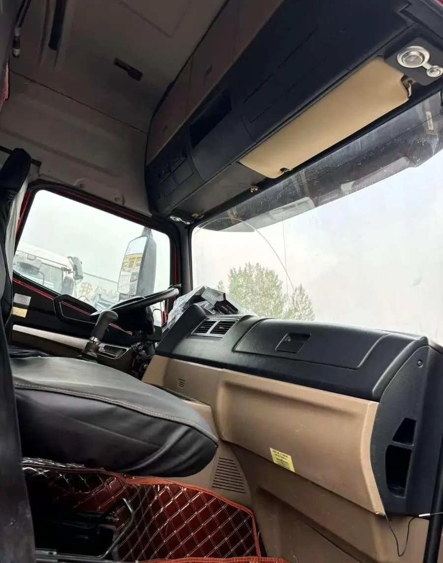 شاحنة جرار 2023 و Howo NX 440 2024