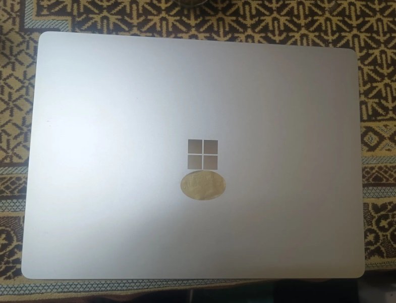 لابتوب مايكروسوفتmicrosoft surface laptop 7th edition snapdragon استعمال لعدة أشهر شاشة لمس،13.8بوصة