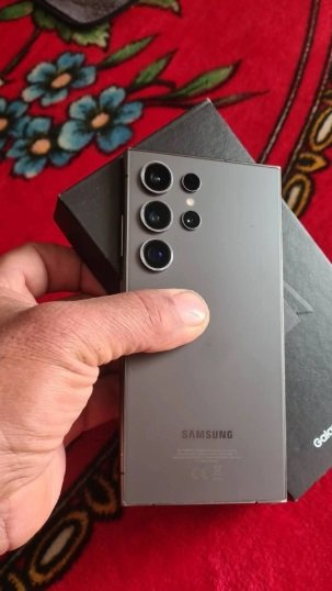 سامسونج s24 الترا استعمال شهر فقط بكامل محتوياته