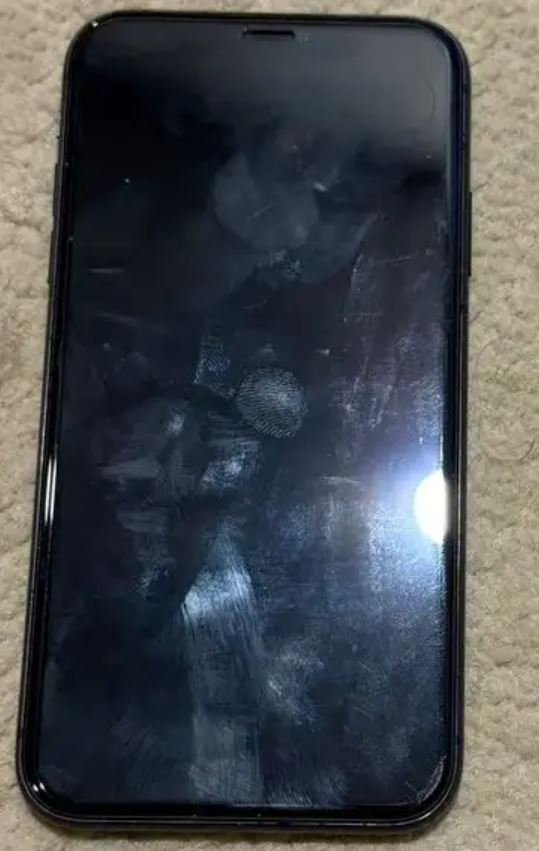 جوال 11 للبيع نظيف