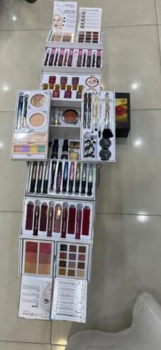 ميكب مكياج