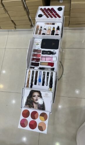 ميكب مكياج
