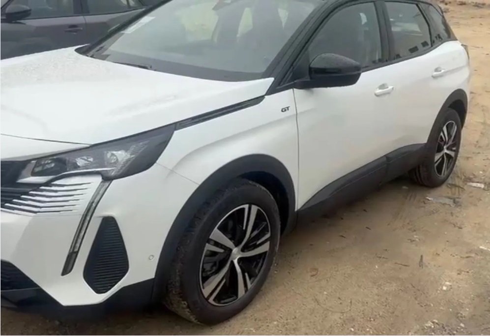 للبيع بيجو 3008 GT line موديل 2023 كسر الزيرو بحالة ممتازة