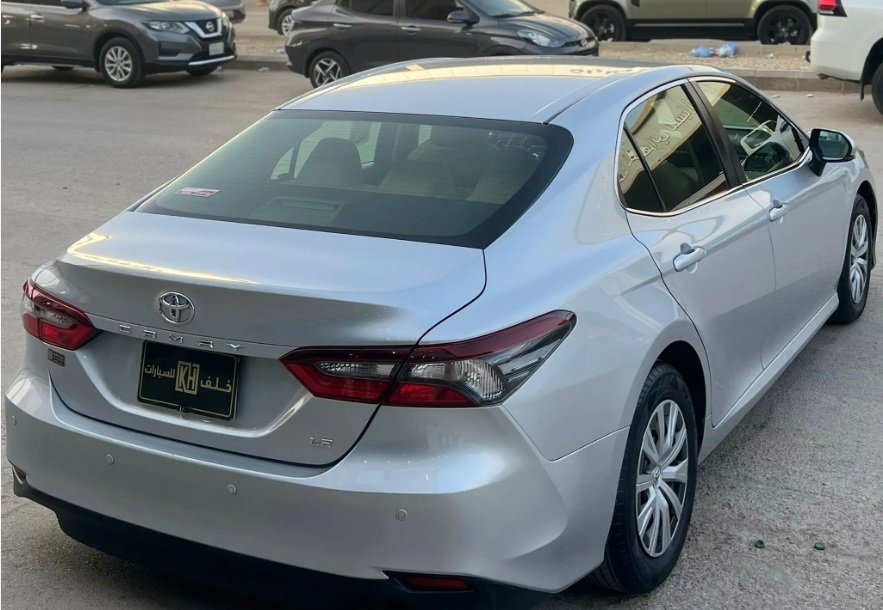 تويوتا كامرى LE موديل 2023 – معرض خلف للسيارات