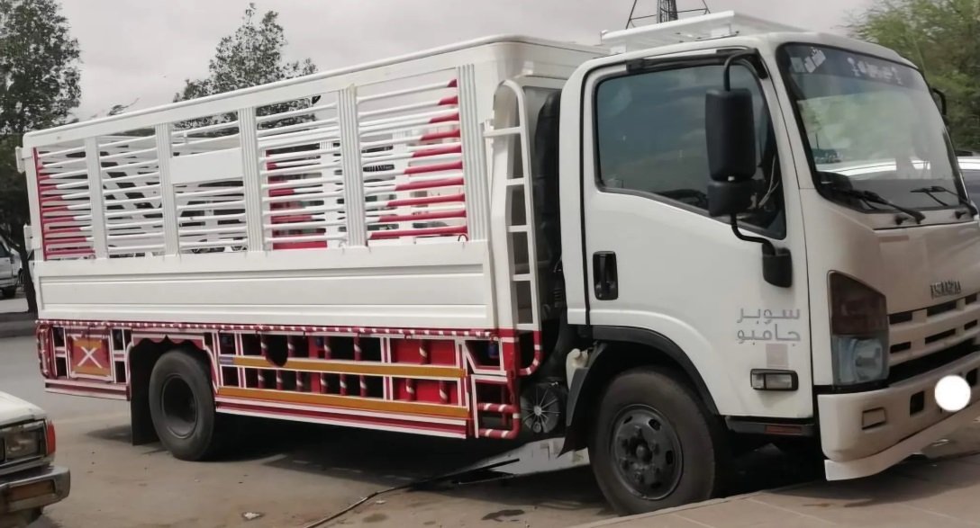 نقل عفش و نقل اثاث فك و تركيب و نقل العفش داخل وخارج الرياض وكافة النقل بالمستودعات و نقل