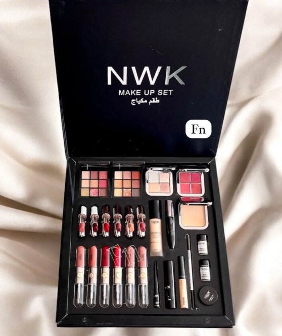 بوكسات مكياج كامله