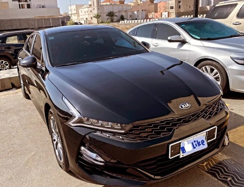 كيا k5 للبيع بجدة شبة جديدة ممشى قليل ب71