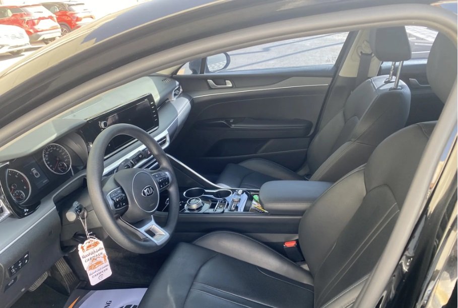 كيا k5 للبيع بجدة شبة جديدة ممشى قليل ب71