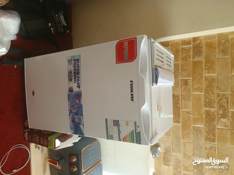 ثلاجه شبه جديده