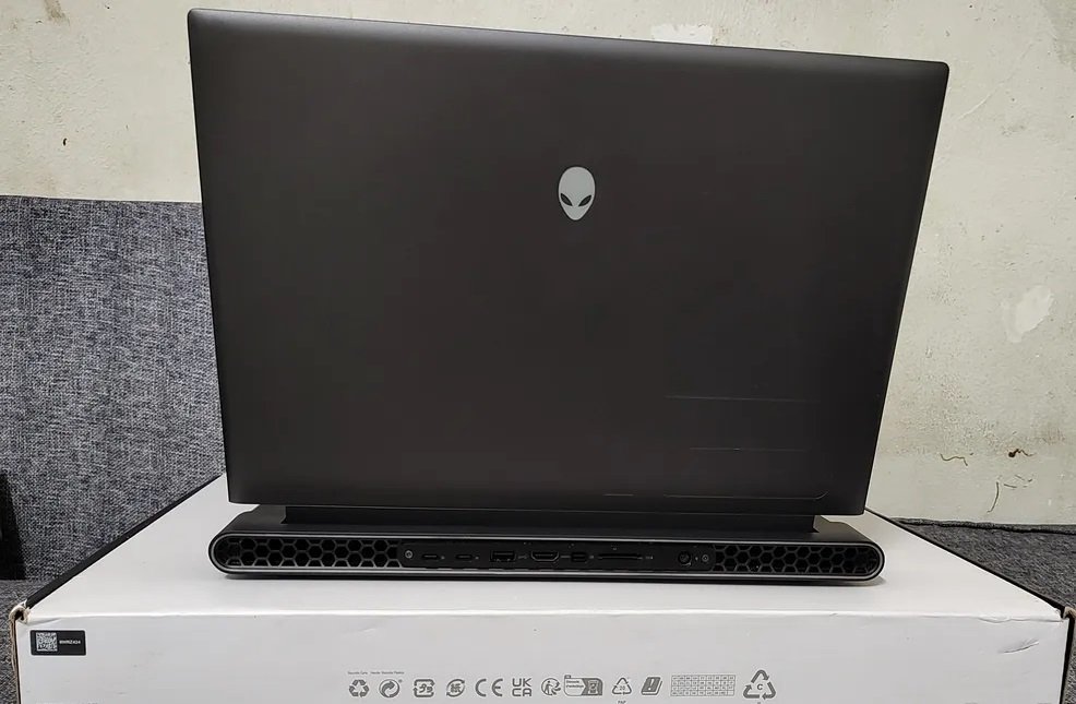 لابتوب ألعاب وتصميم Dell Alienware M16 R1 Rtx 4080 gaming design laptop