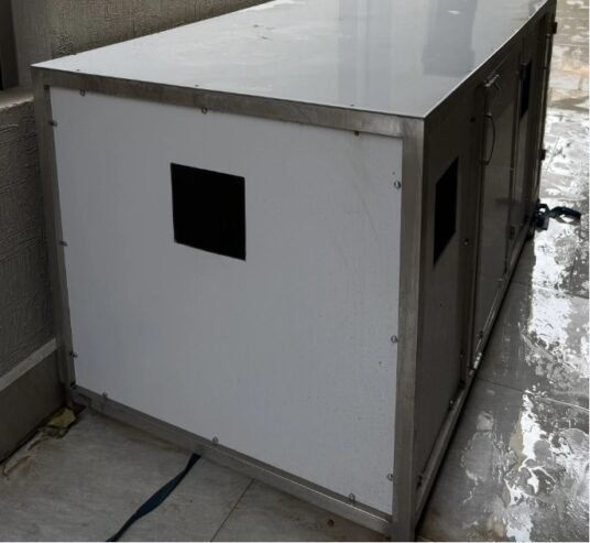 Storage Room كبير مع Dog House بيت كلب نظيف جدا