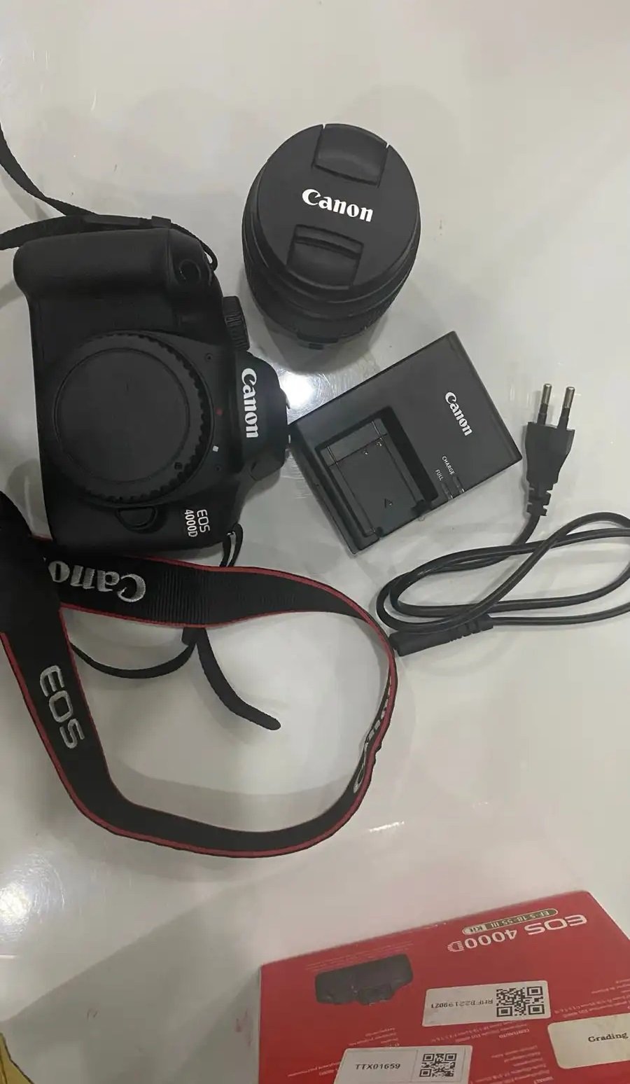 كاميرة كانون 4000D