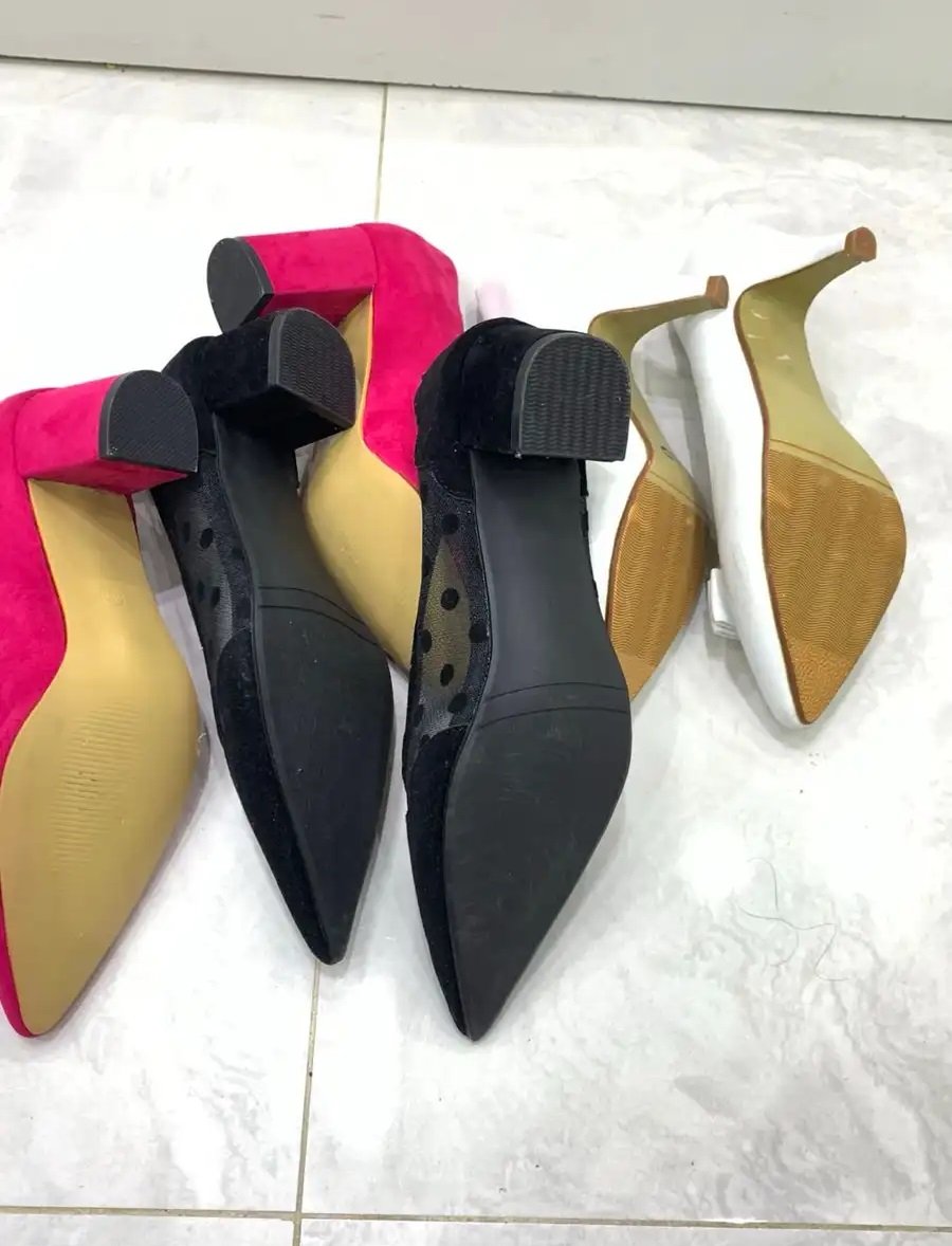 كعب جديد مالبس طلع المقاس كبير