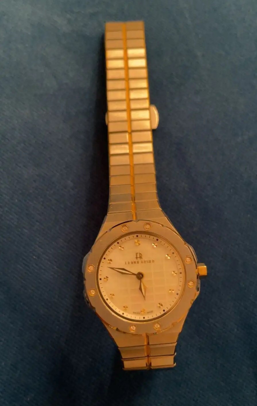 ساعه الماس شبه جديده