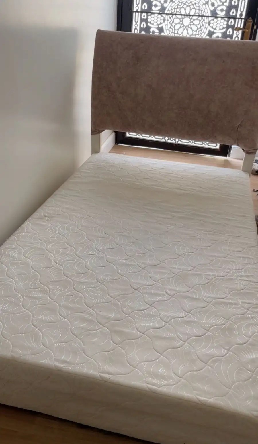 سرير نفر ونص جديد نظيف