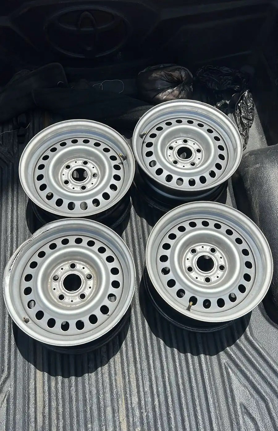 جنوط مرسيدس شبه جديد