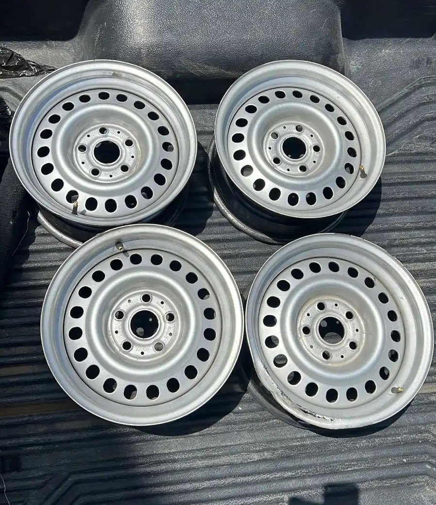 جنوط مرسيدس شبه جديد