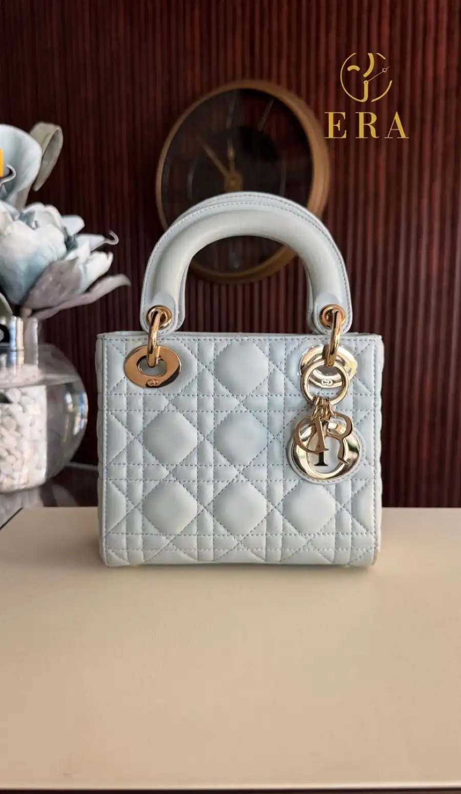 شنطة ليدي ديور Lady Dior اصليه بسعر ممتاز