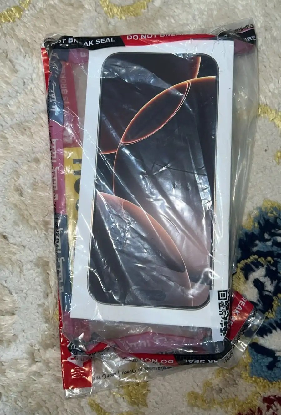 للبيع ايفون 16 برو ماكس 256 قيقا اللون الصحراوي