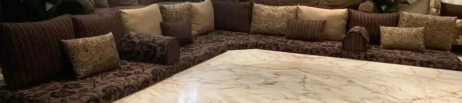 طقم جلسه ارضية مع استاره نضيفه جدا