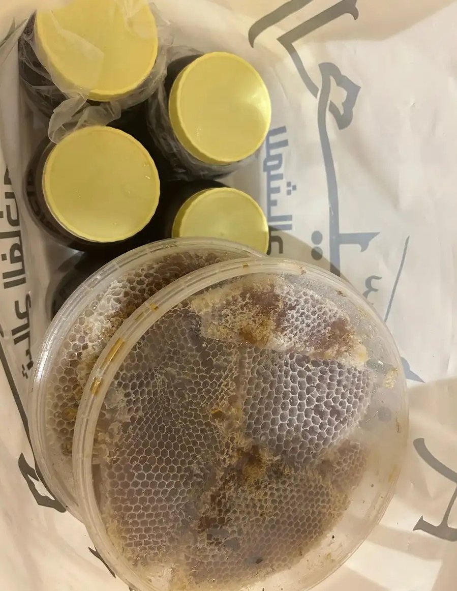 عسل سمره طبيعي طازج بشمع 100 انتاج هذا الاسبوع