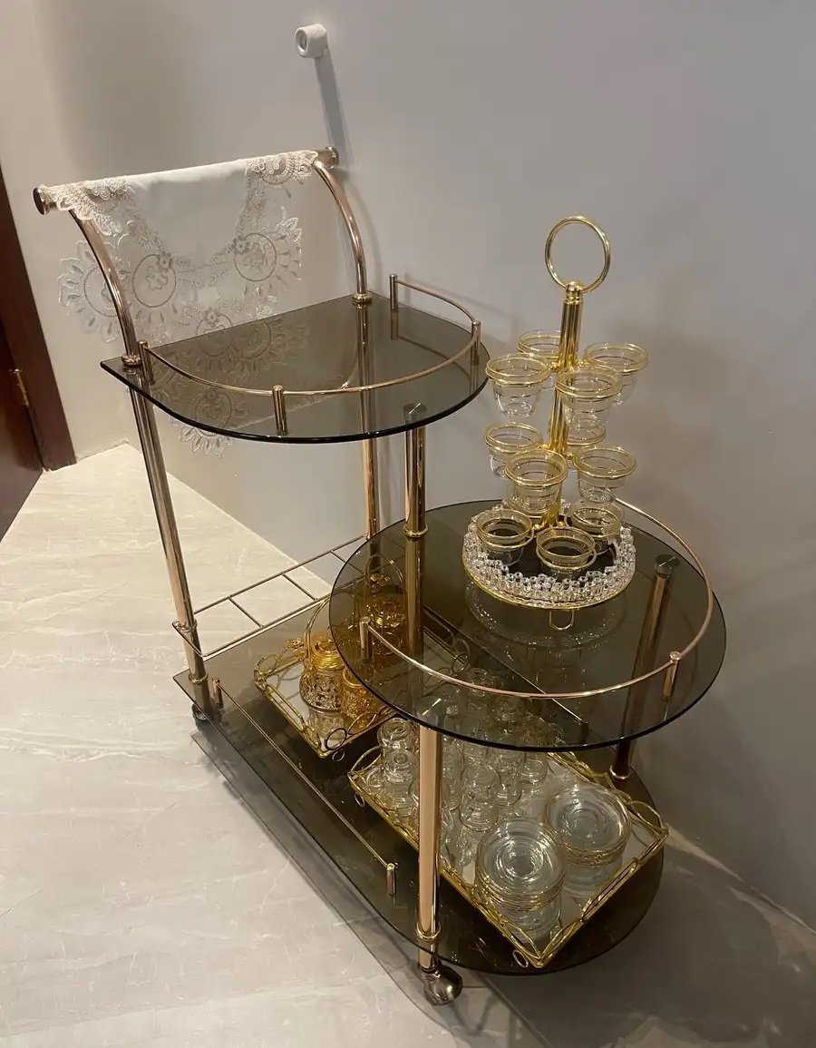 عربة ضيافة فخمة