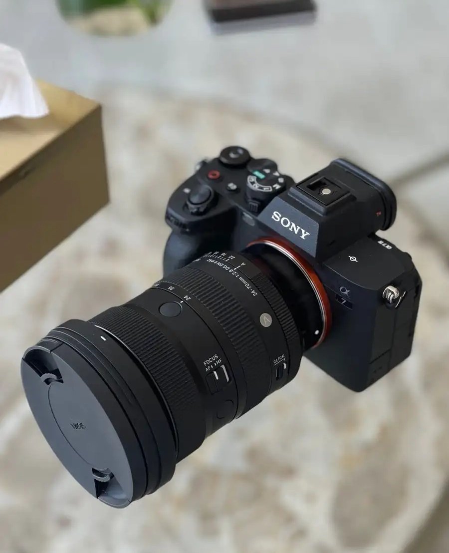 كاميرا سوني a7 جديده مع عدسه 24 70