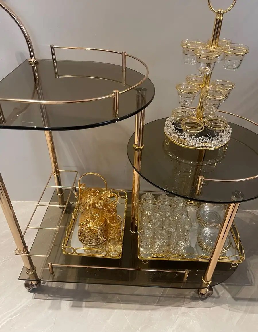 عربة ضيافة فخمة