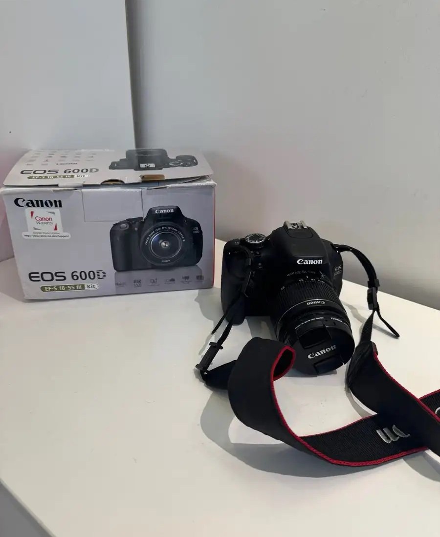 كاميرا كانون eos 600d