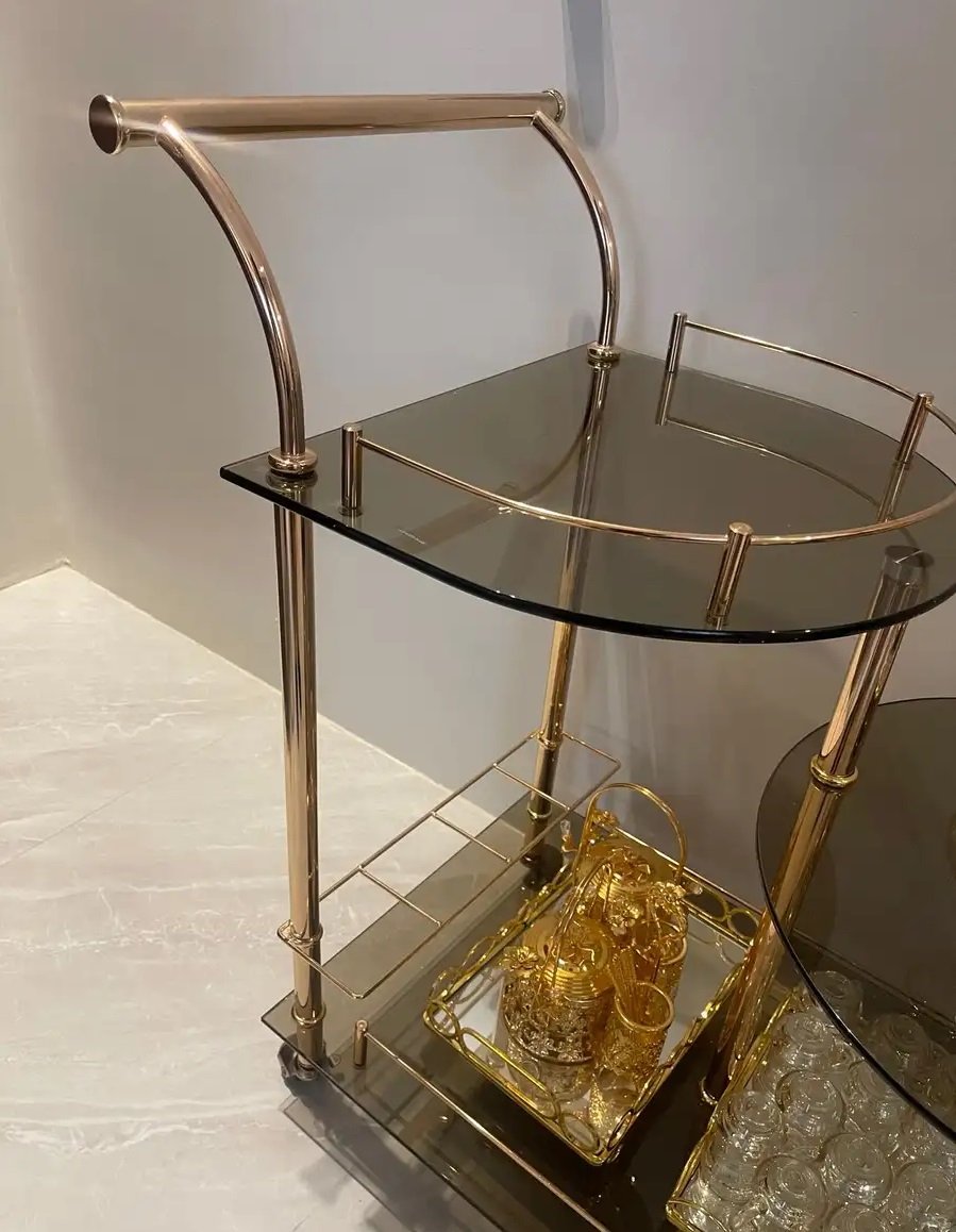 عربة ضيافة فخمة