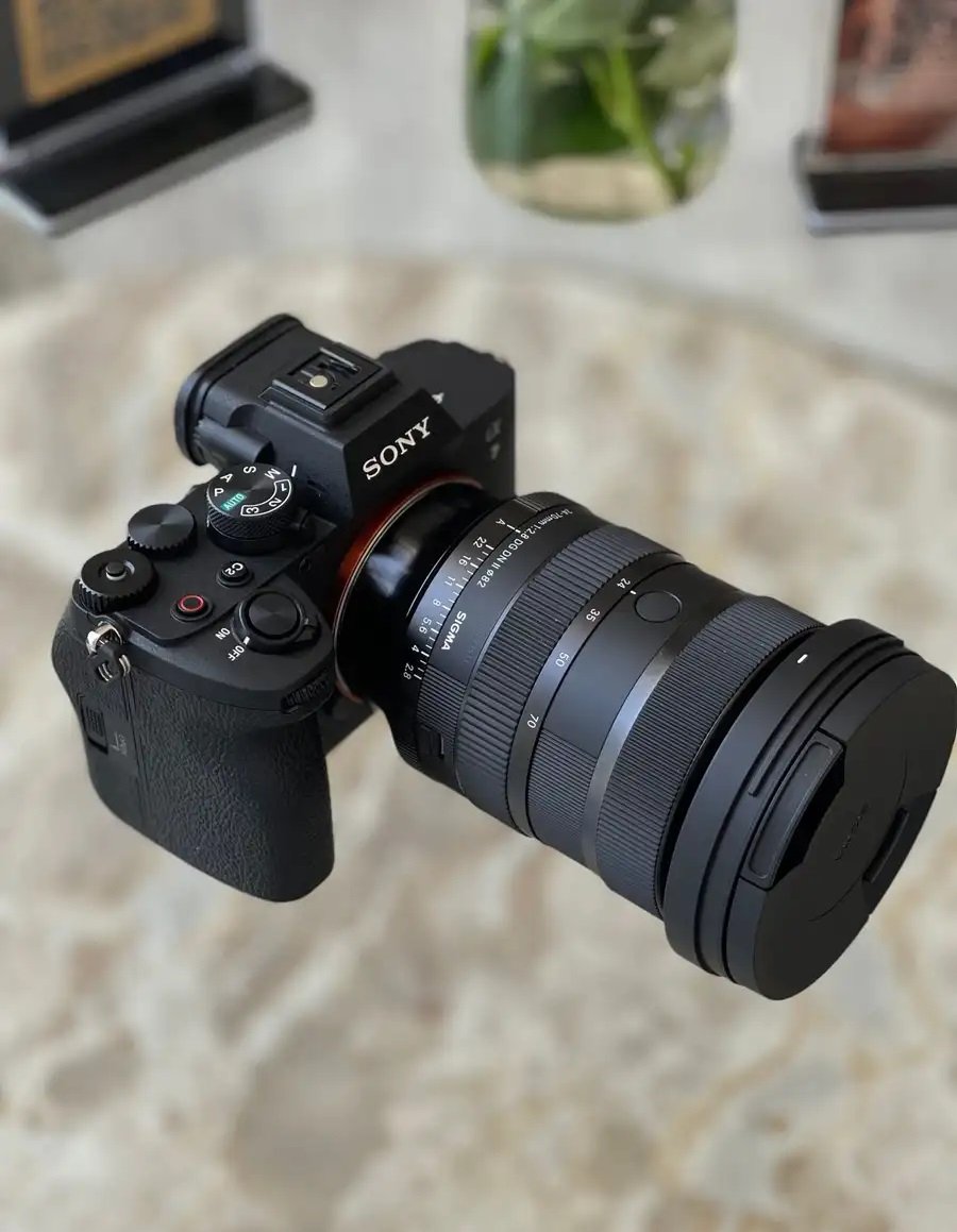 كاميرا سوني a7 جديده مع عدسه 24 70