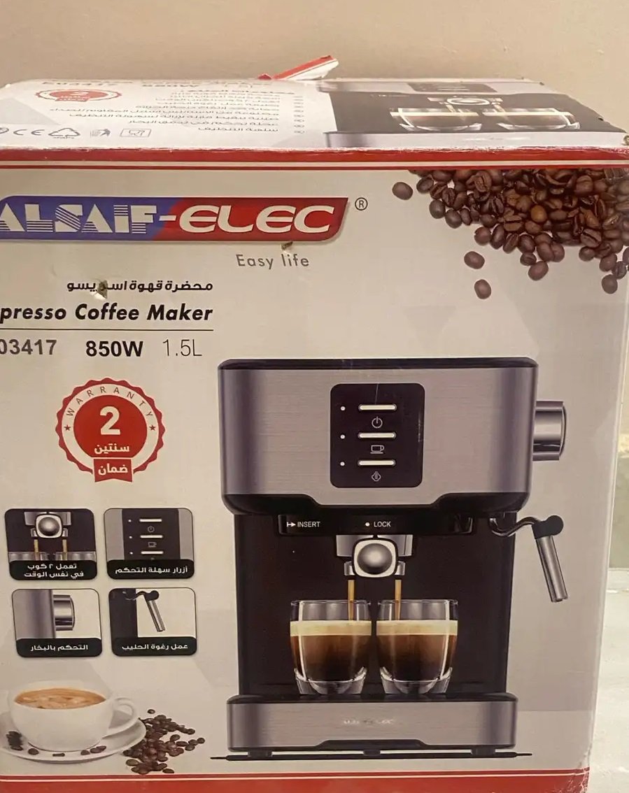 الة قهوة شبه جديدة