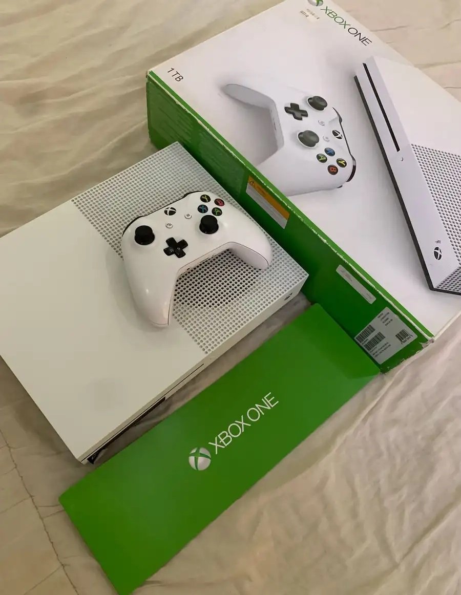 XBOX ONE 1TB