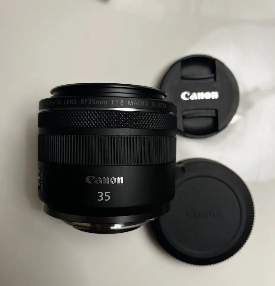 عدسة كانون ماكرو canon rf 35mm f1.8 macro