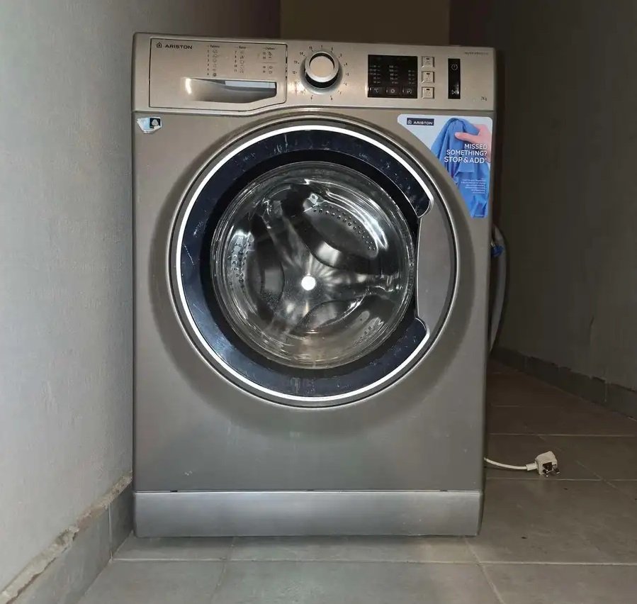 غساله ملابس اوتوماتيك اريستون الاصليه