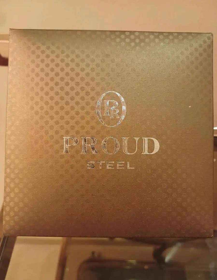 ساعه جديده لم تستعمل ابدا