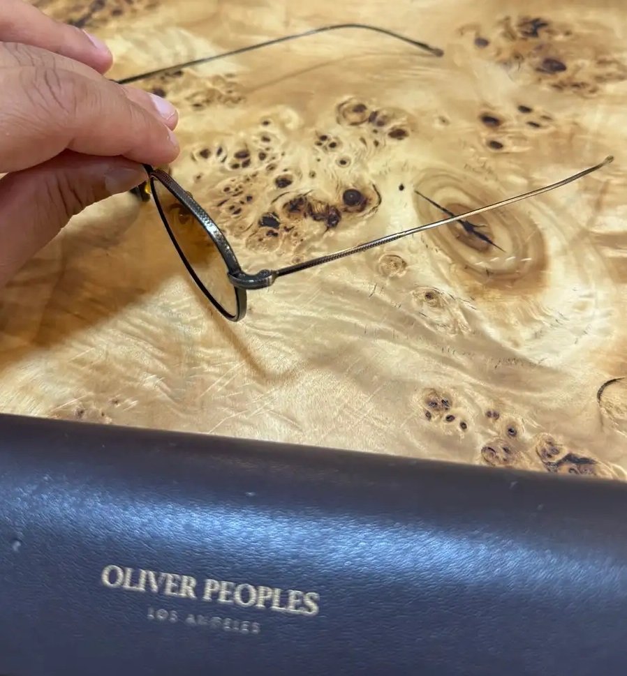 نظارة شمسية Oliver Peoples