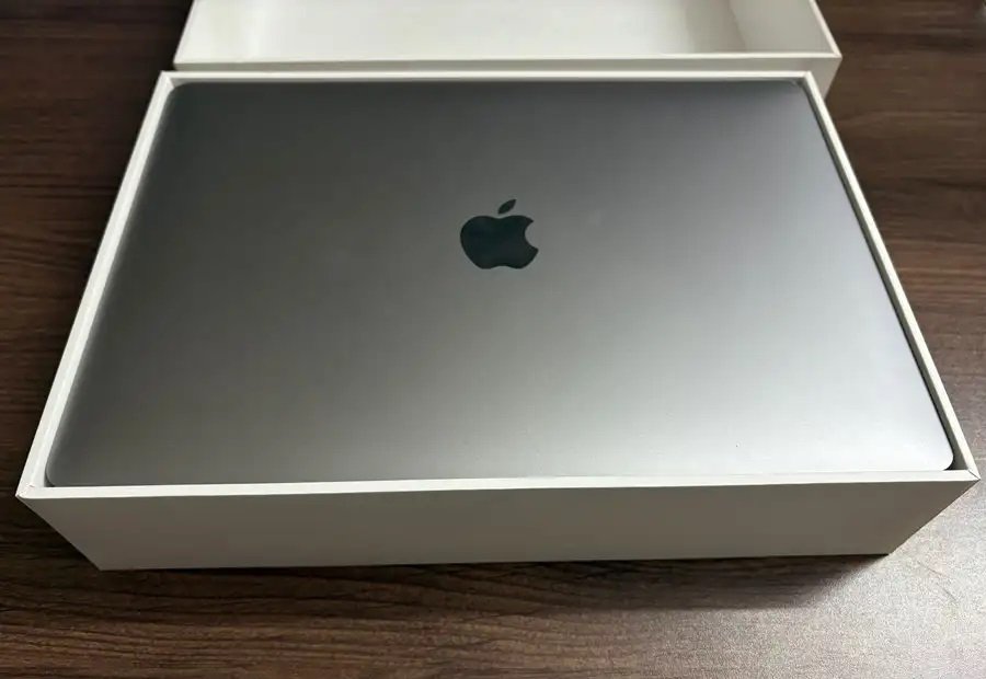 MacBook Air 2019 (13-inch) ماك بوك اير 2019 (13 انش)