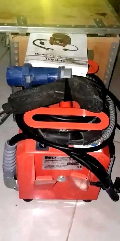 ماكينة لحام مواسير